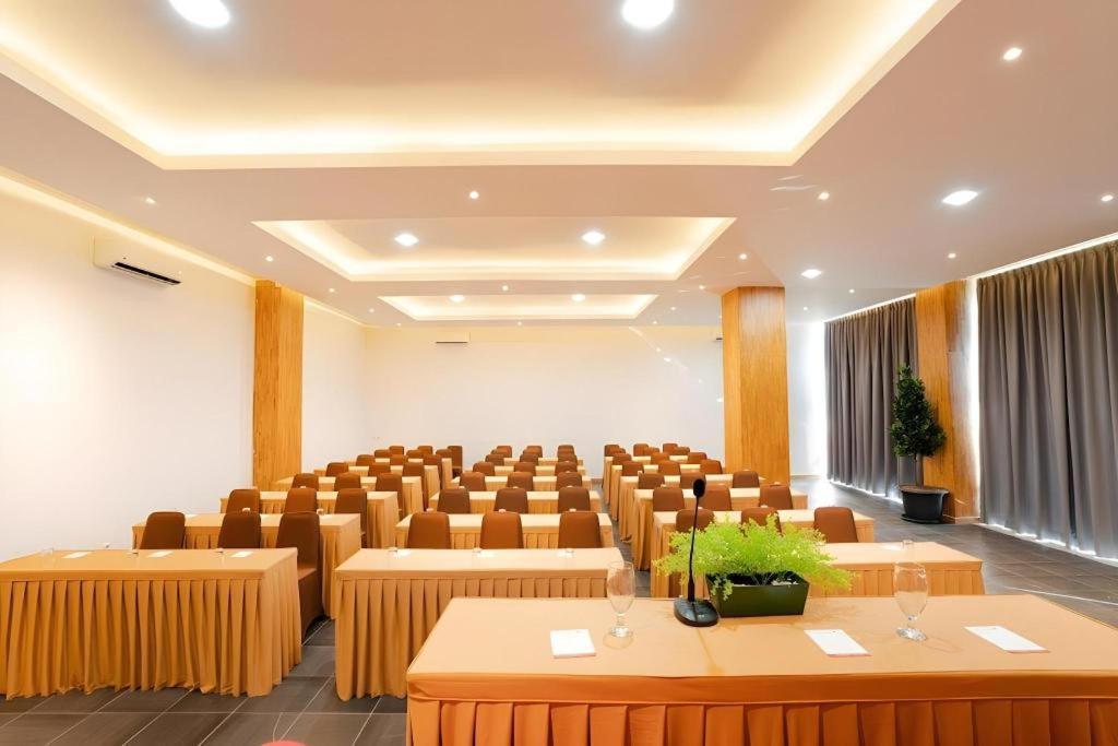 克鲁酒店-瓜拉纳穆国际机场 棉兰 外观 照片
